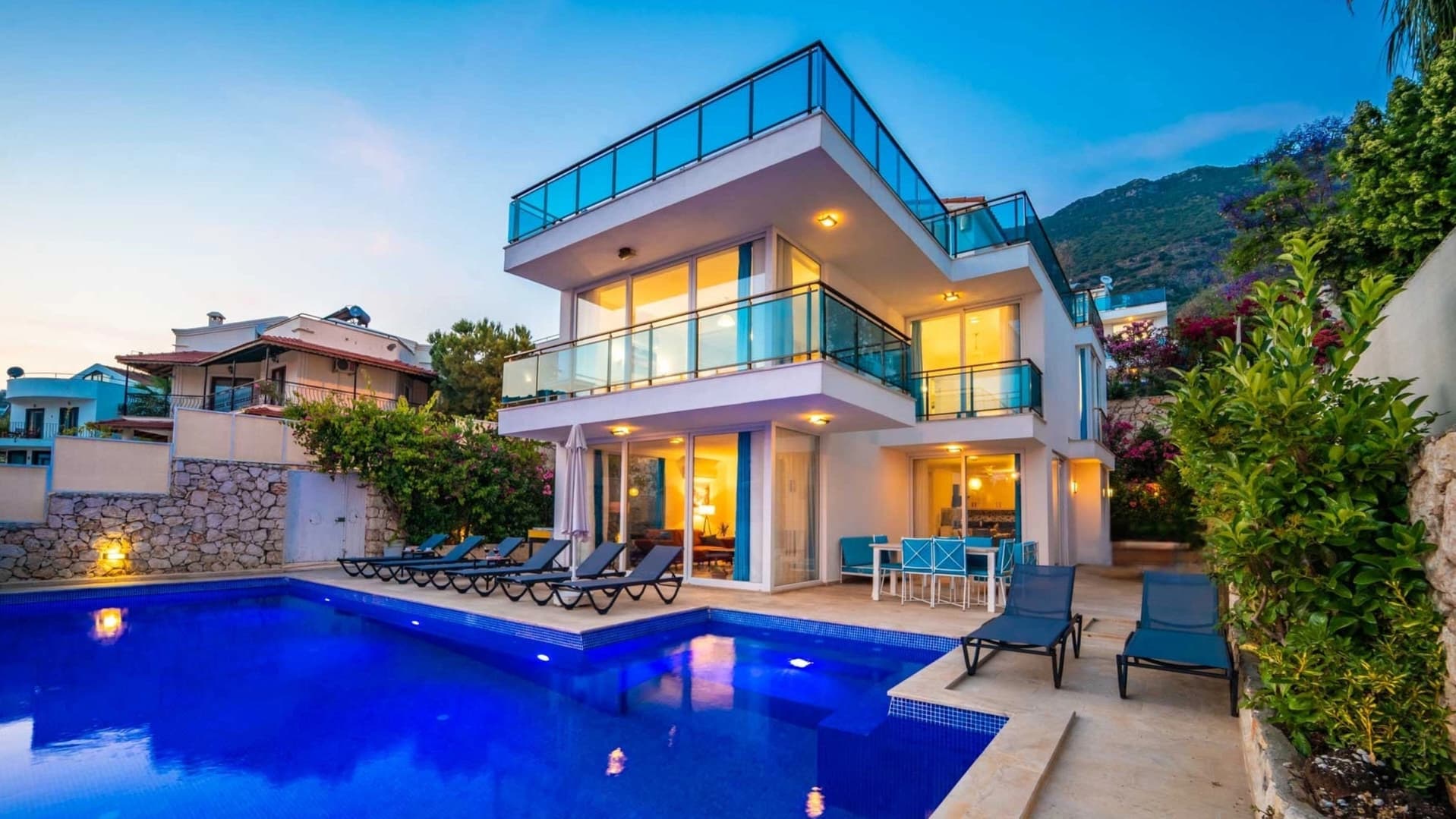 Villa Trios