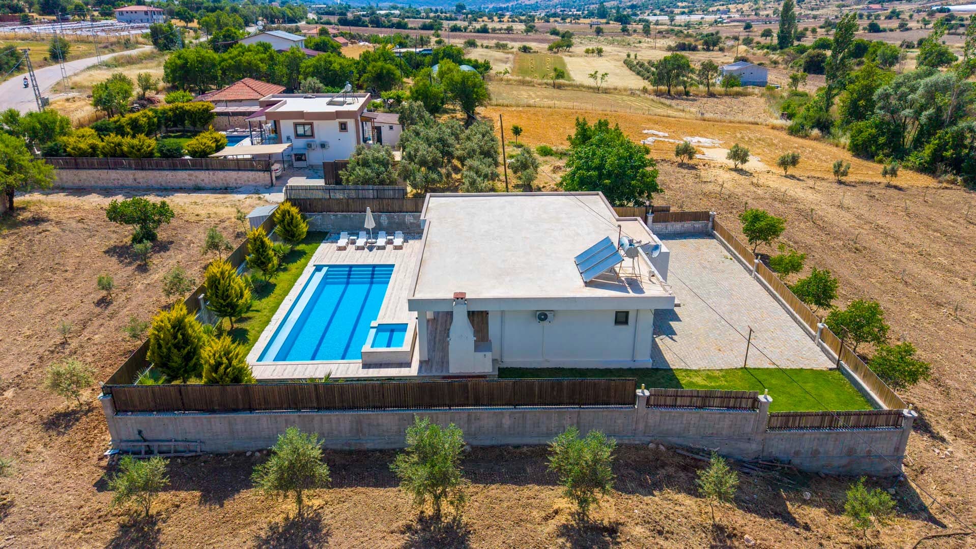 Villa Edda Korunaklı Havuz 49