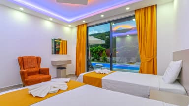 Villa Gökalan Korunaklı Havuz 14