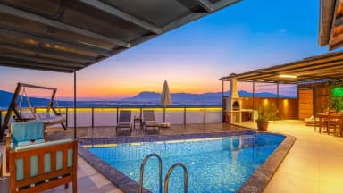 Villa Sakura Korunaklı Havuz 37