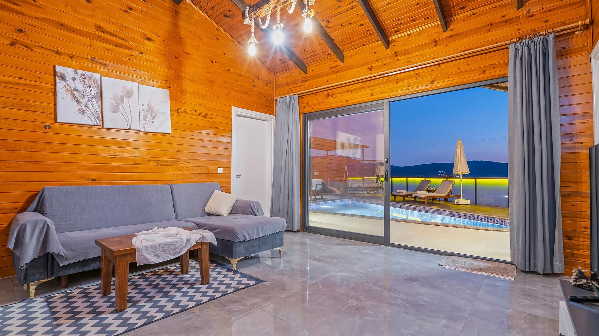 Villa Sakura Korunaklı Havuz 93