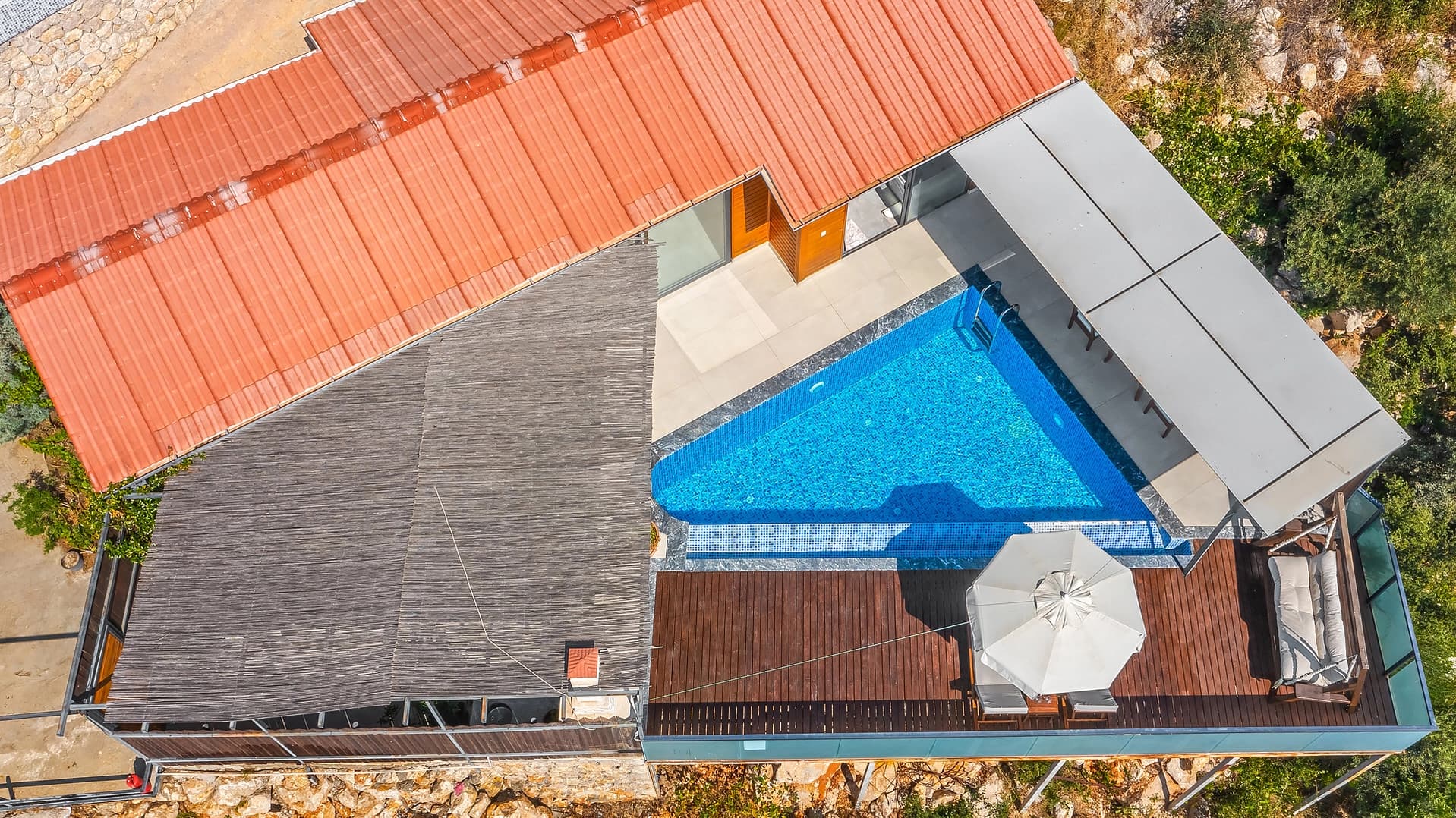 Villa Sakura Korunaklı Havuz 85