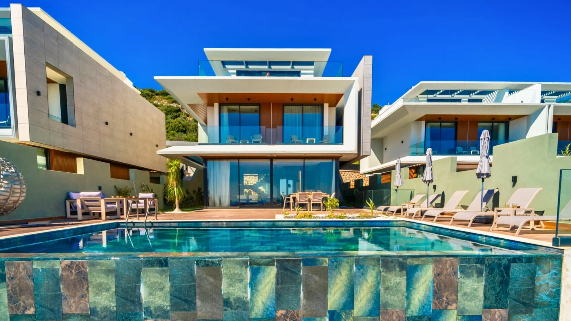 Villa Aura E