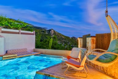 Villa Mezopotamya Korunaklı Havuz 48