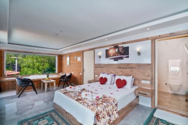 Villa Mezopotamya Korunaklı Havuz 22