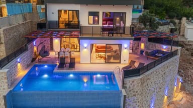 Villa Hüma İslamlar Korunaklı Havuz 64