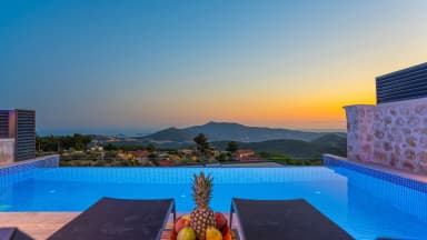Villa Hüma İslamlar Korunaklı Havuz 92