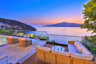 Villa Efe Korunaklı Havuz 84