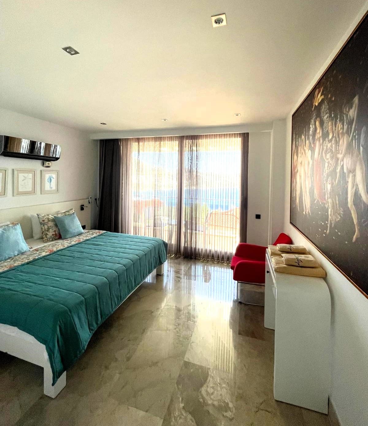Mavi Su Apart Topaz Kalkan 51