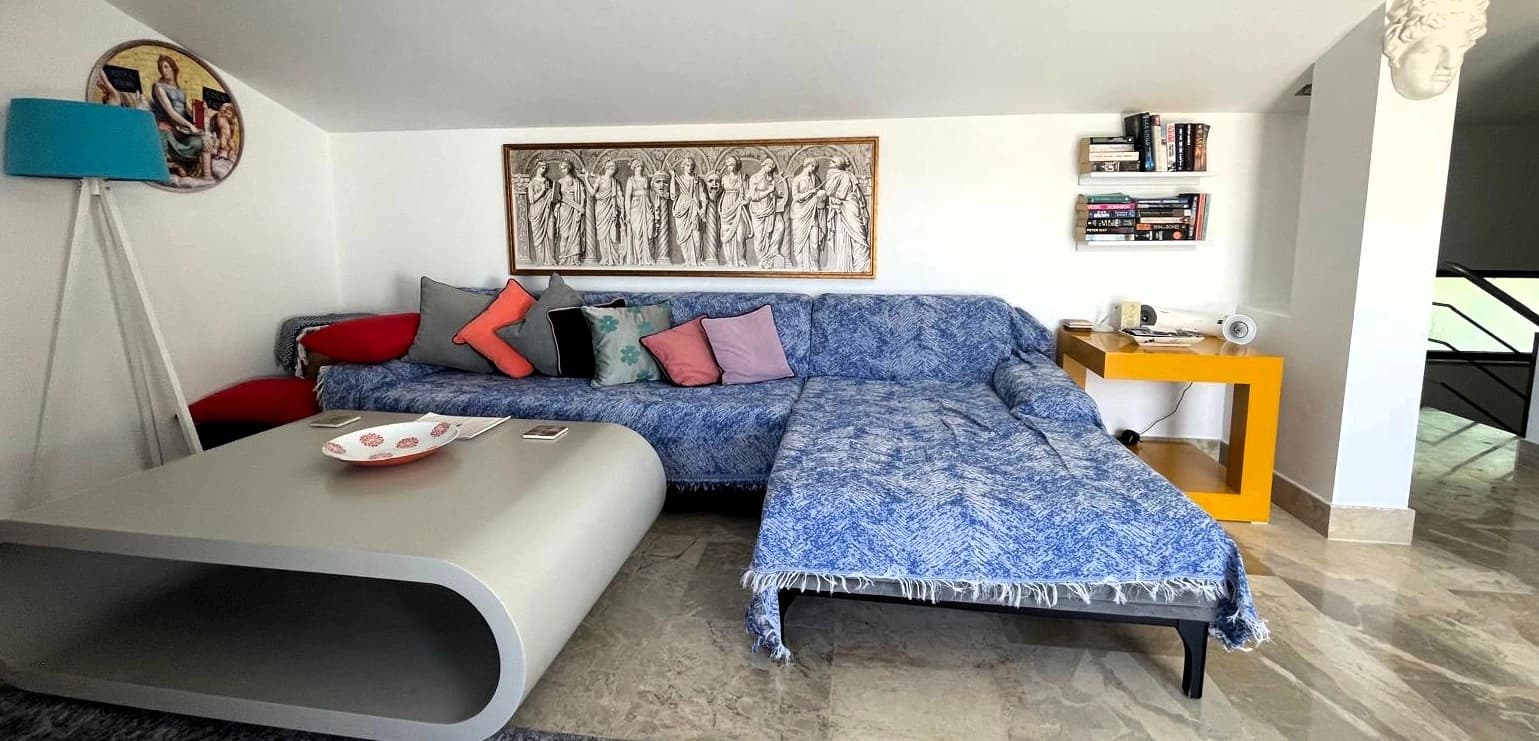 Mavi Su Apart Topaz Kalkan 23
